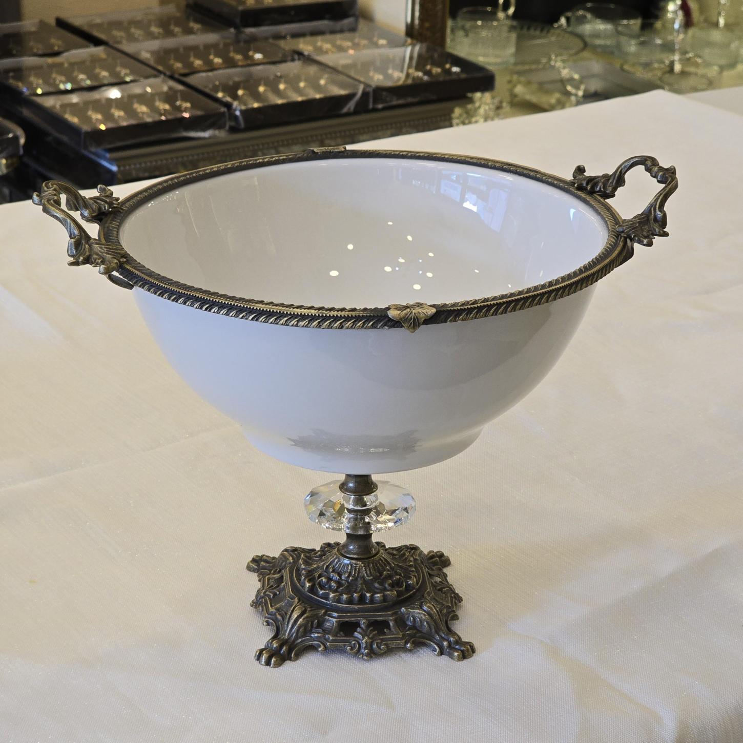 Döküm Ayaklı Metal Çerçeveli 21 cm Porselen Salata Kasesi Antik