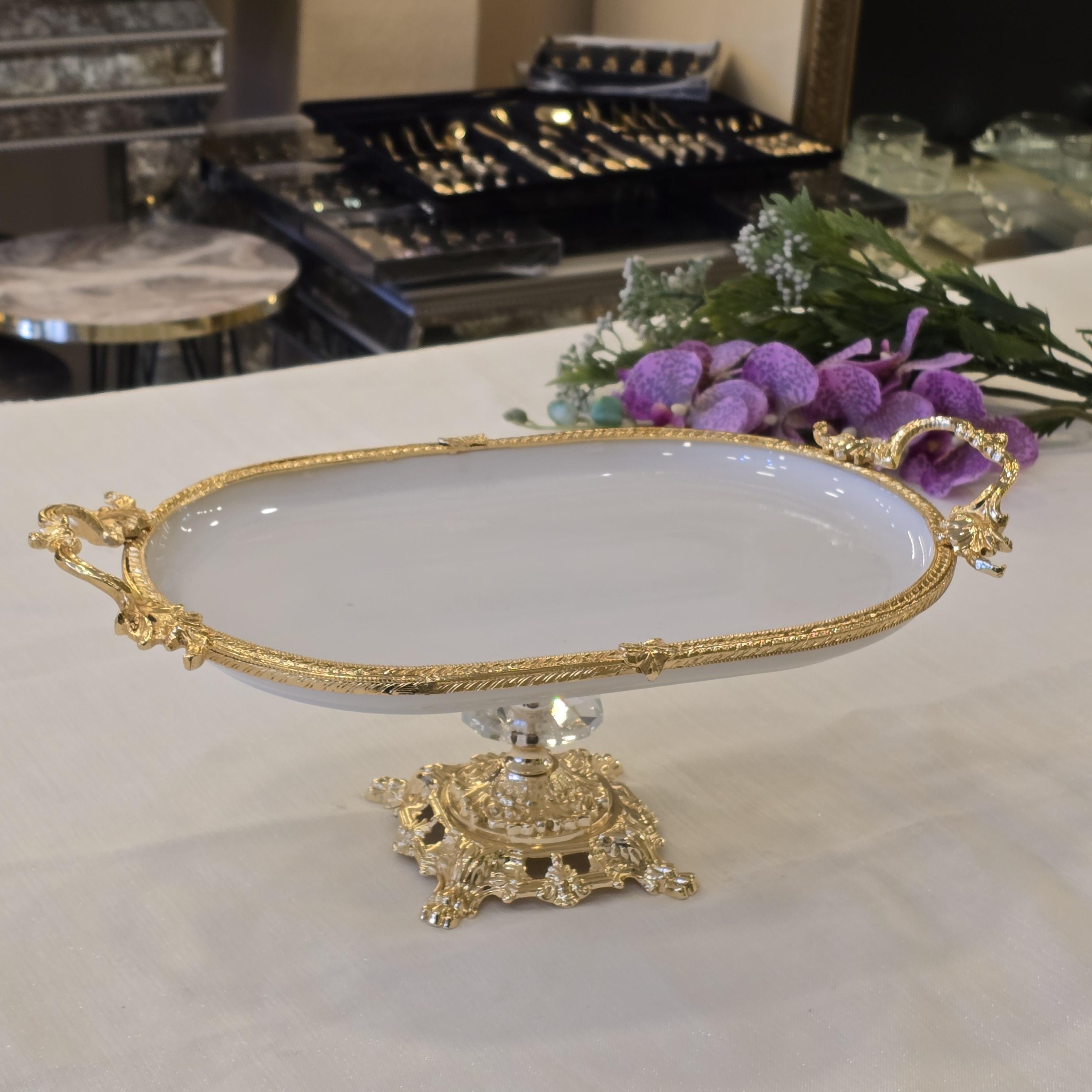 Metal Çerçeveli Döküm Ayaklı Oval Porselen Servis Tabağı 25x15 cm Gold
