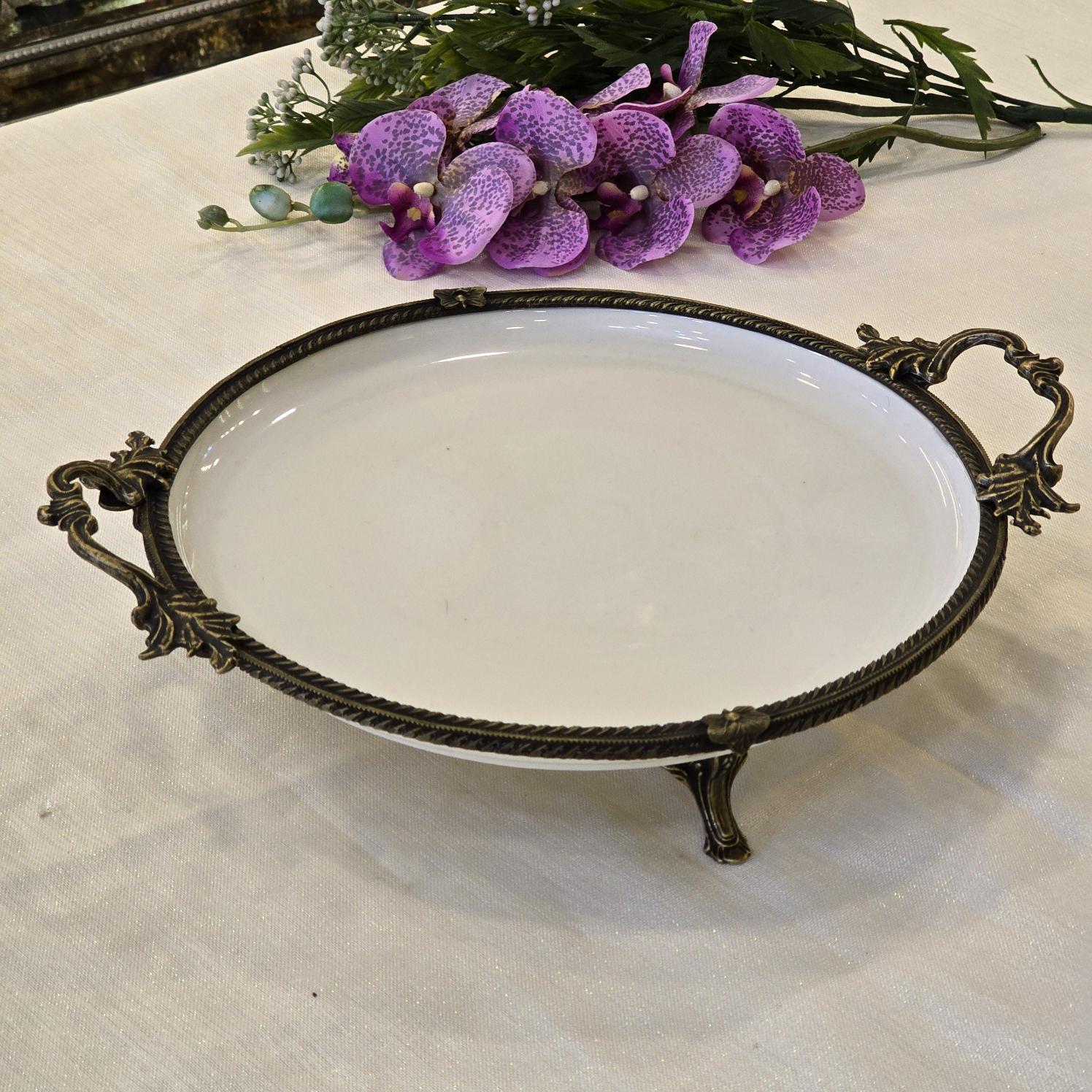 Metal Çerçeveli Yuvarlak Porselen Servis Tabağı 30 cm Antik