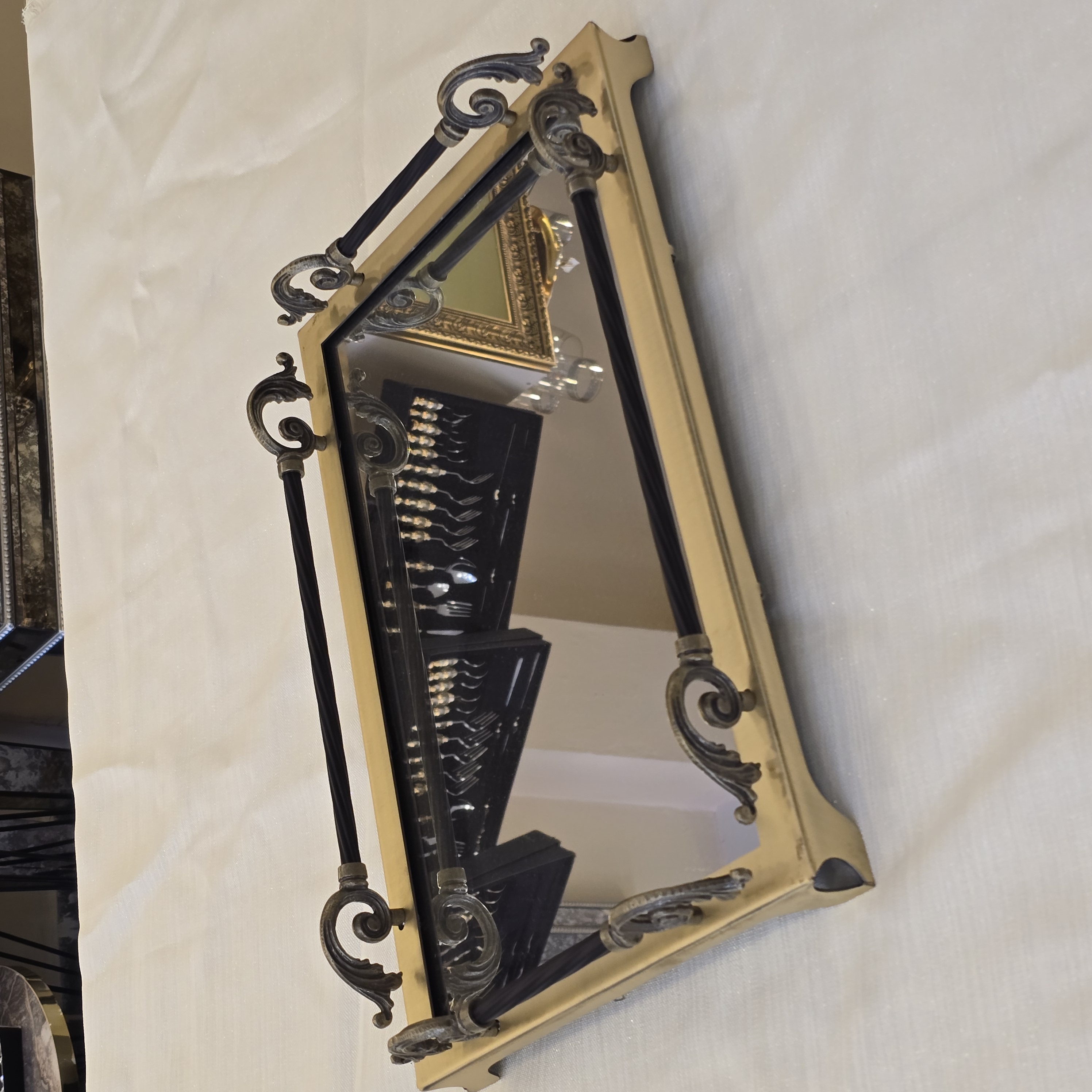 Dekoratif Aynalı Metal Tepsi 46x32 cm Antik
