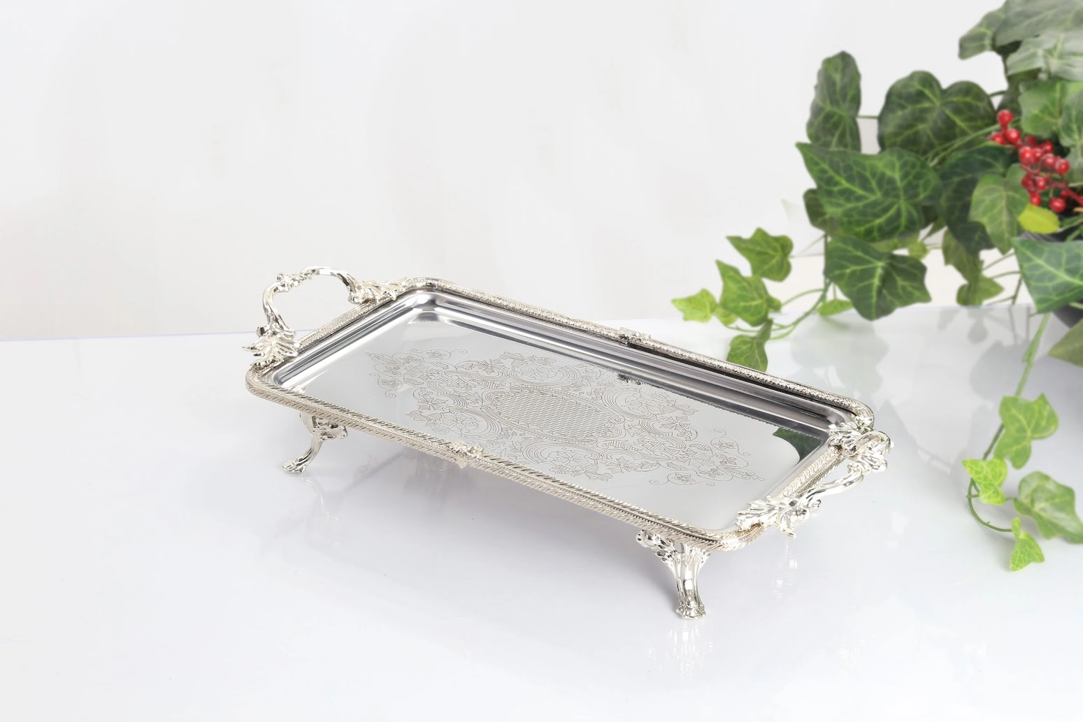 Metal Çerçeveli Paslanmaz Çelik Dikdörtgen Sunum ve Servis Tabağı Gümüş 35x19 cm 