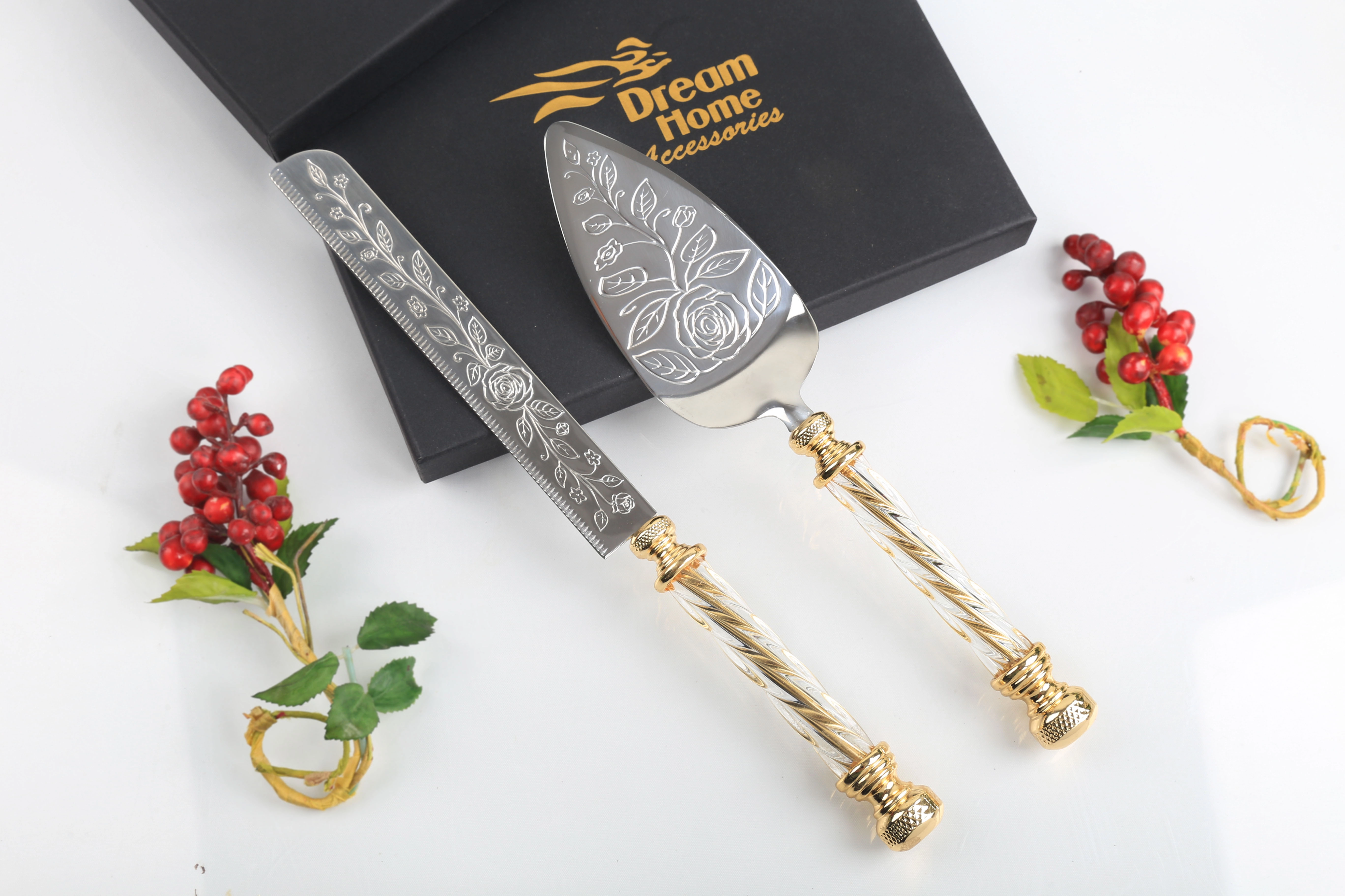 Kristal Saplı Gül Detaylı Pasta Servis Seti Altın