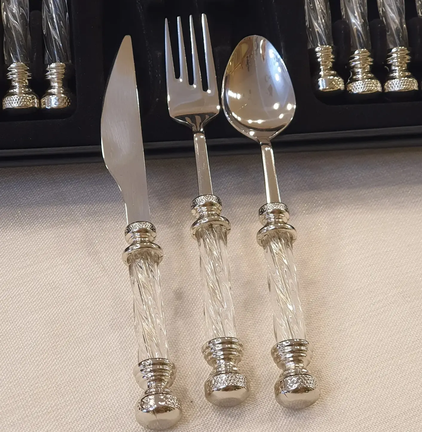 18 Parça Kristal Tatlı Çatal Kaşık Seti Gümüş